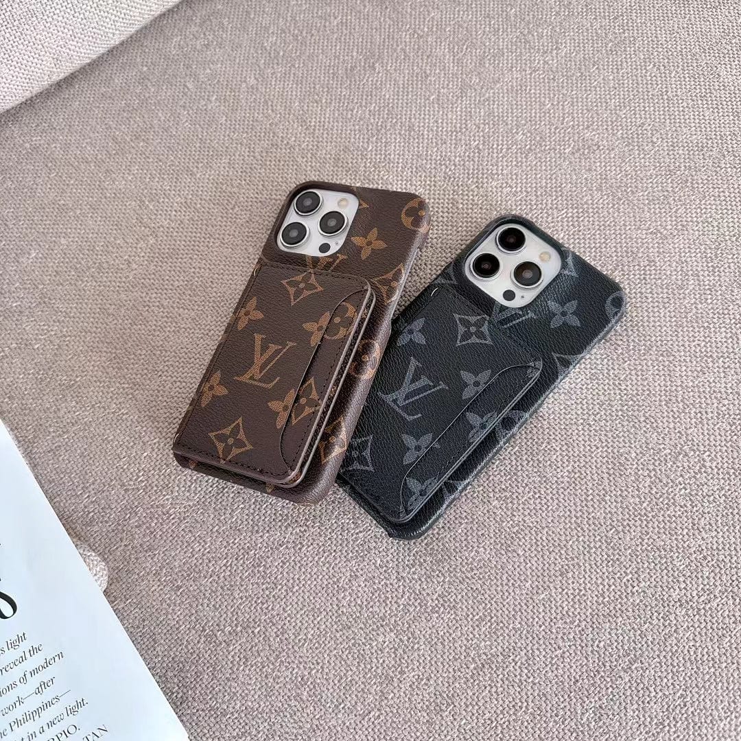 HypedEffects Classic Louis Vuitton iPhone 15 Case with Integrated Wallet