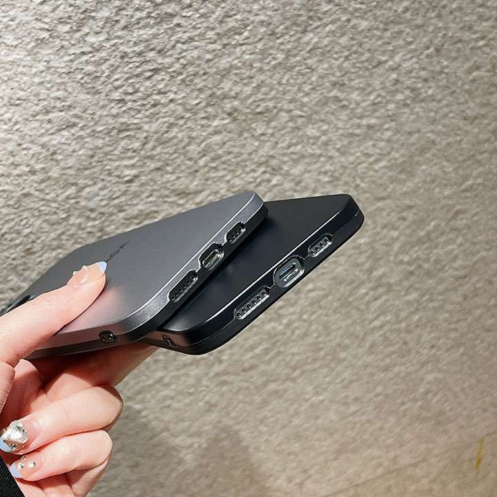 HypedEffects Black & Silver Balenciaga iPhone Cover