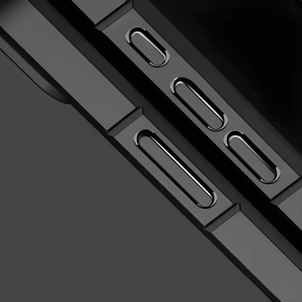 HypedEffects E-Ink Phone Case for iPhone 15