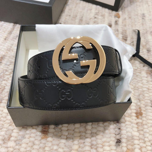 HypedEffects Engraved Black Gucci Belt - Golden Louis Vuitton Buckle
