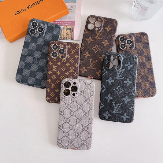 HypedEffects Famous Louis Vuitton & Gucci Patterns iPhone Cases - Unveil Timeless Luxury & Iconic Style