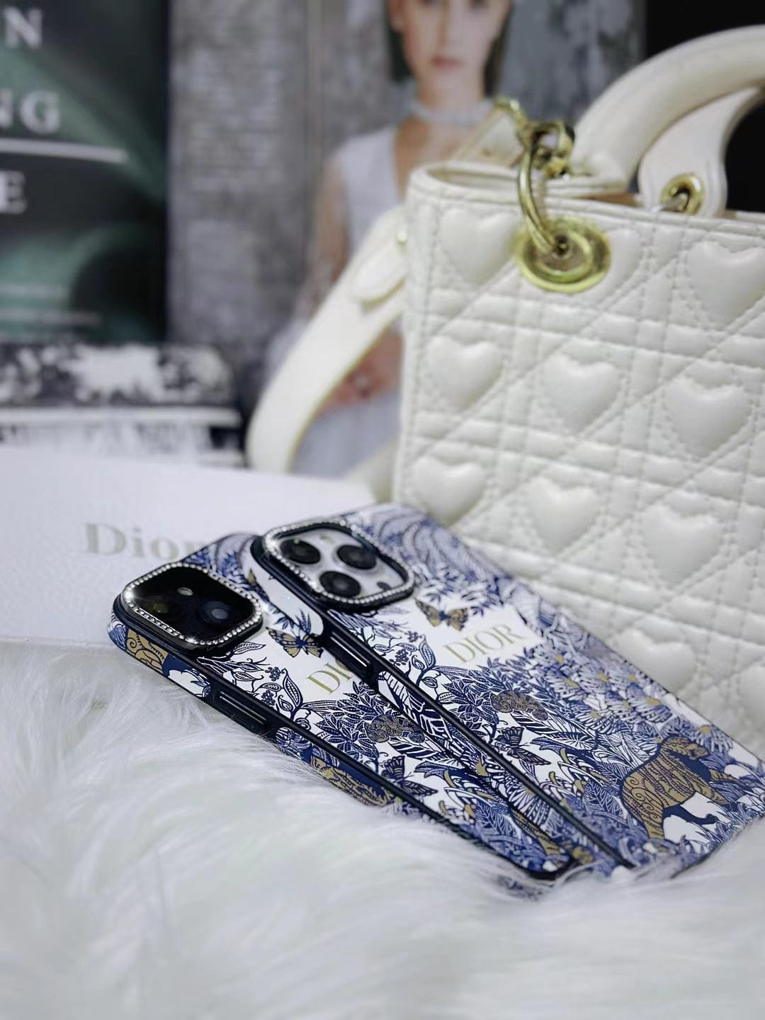 HypedEffects Floral Blue iPhone 15 Pro Max Cover